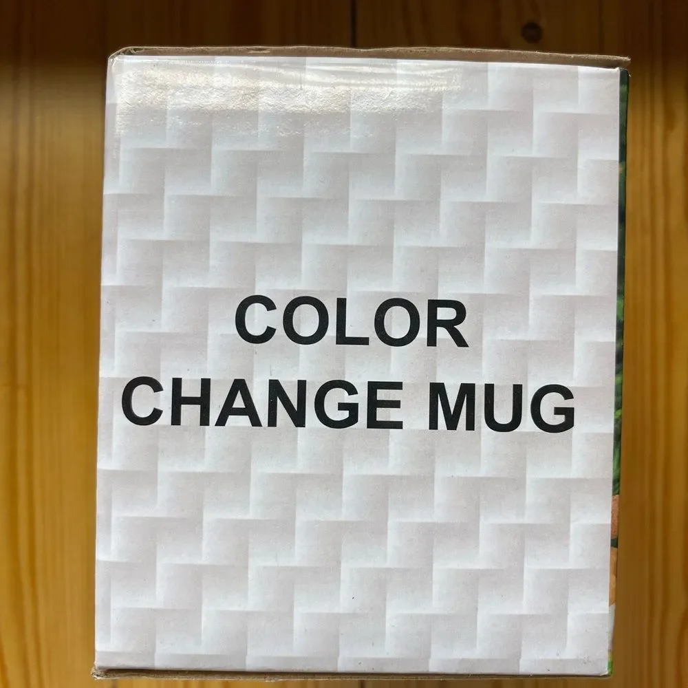 White Ceramic Christmas Tree Mug. Changes colors when filled w/hot liquid.
